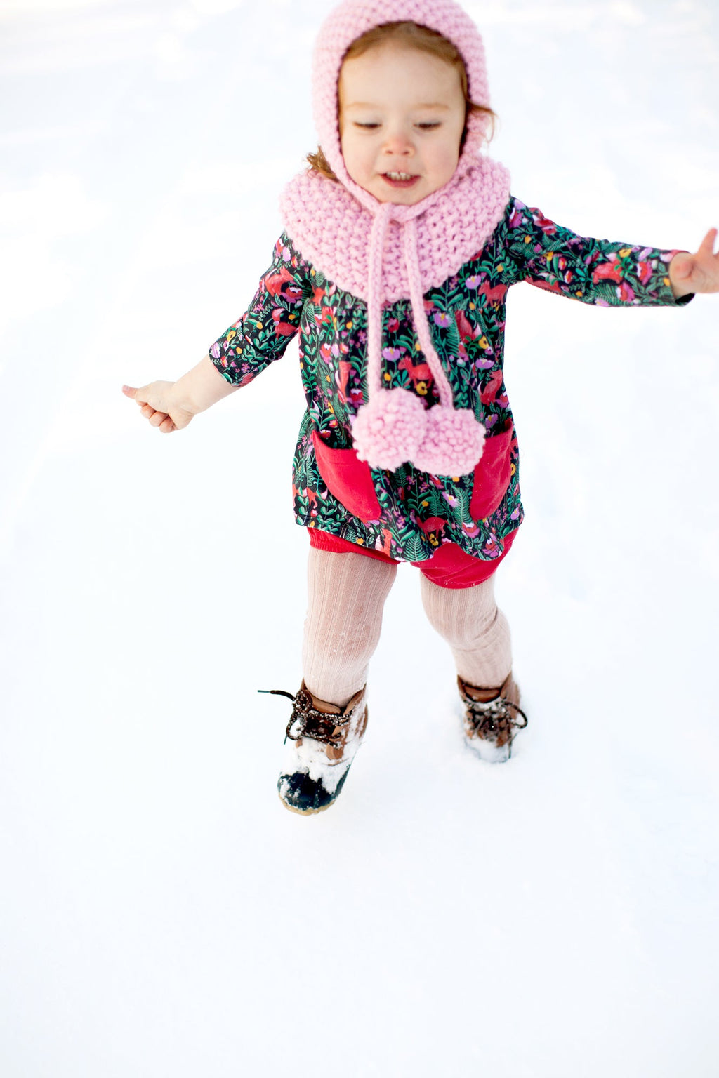 Top with pockets in fox floral